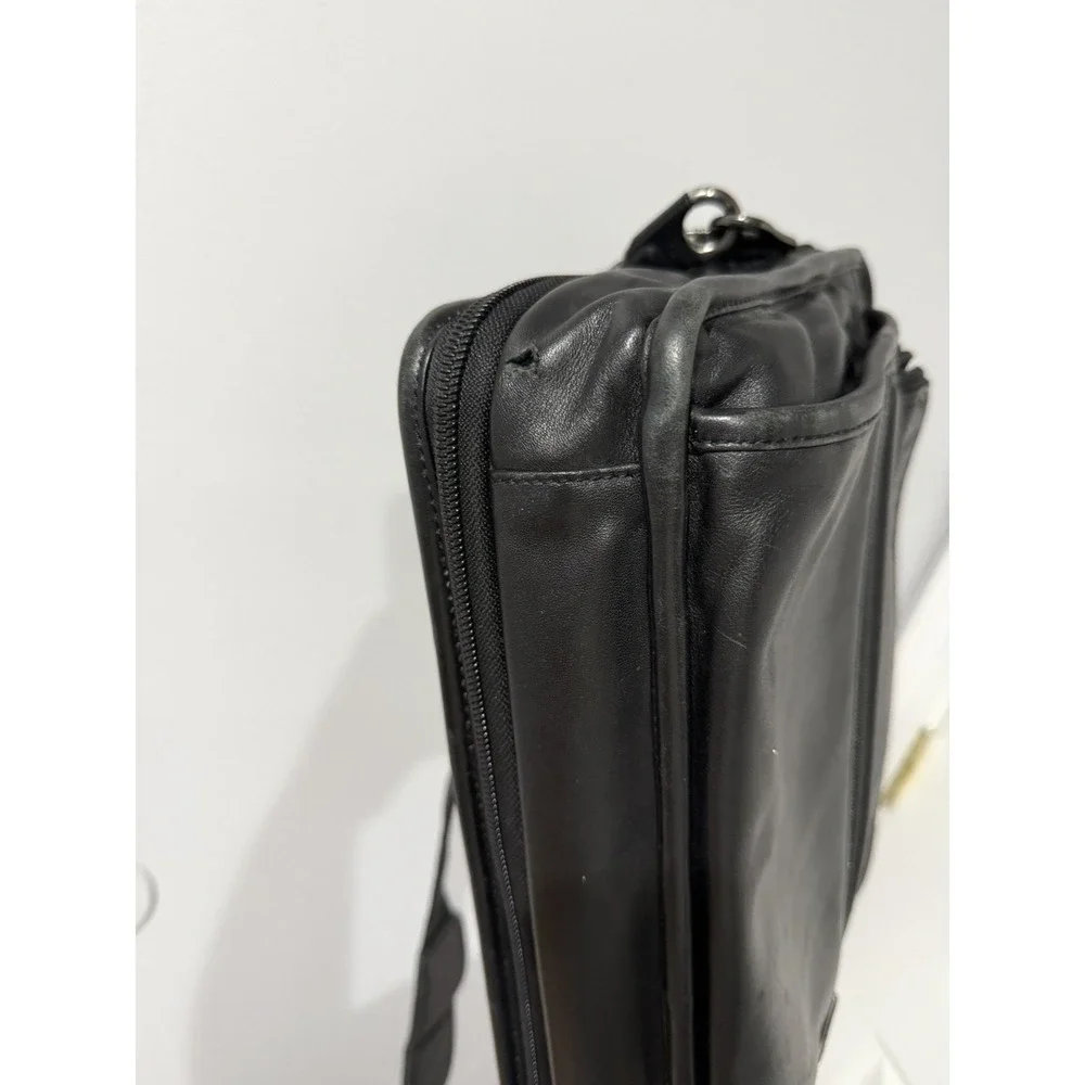 Tumi Leather Messenger Laptop Crossbody Tote Black Bag Pockets L